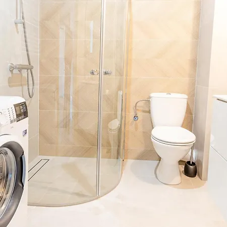 Al-dom Stjarne W Spokojnej Okolicy Apartamento
